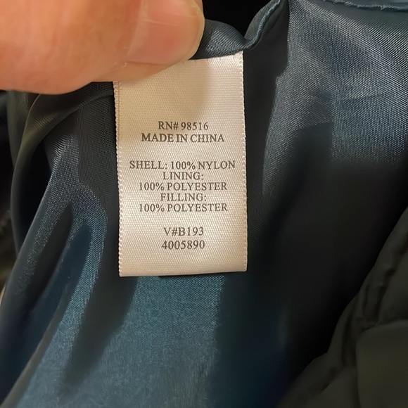 Coldwater Creek dark green puffer vest Women’s size small excellent condition - Picture 7 of 7